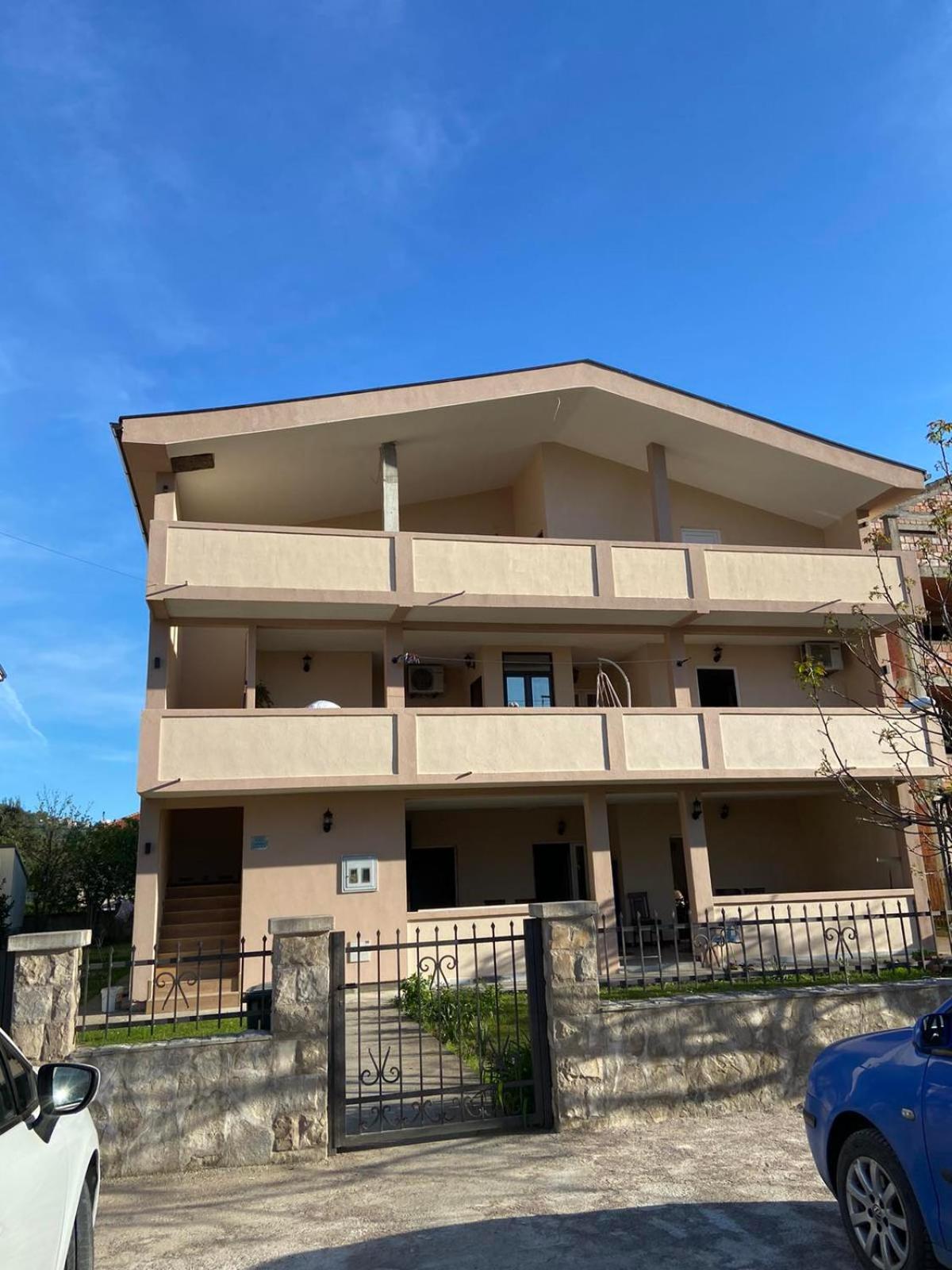 Apartmani Zecevic Budva Kültér fotó